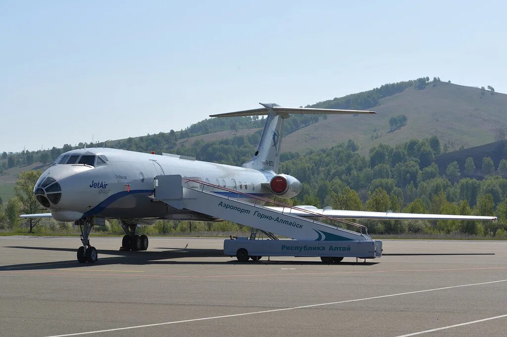 Джет эйр. Ту 134 бизнес Джет. Аэропорт Горно-Алтайск. Самолет л 5412. Джет Эйр групп авиакомпания.