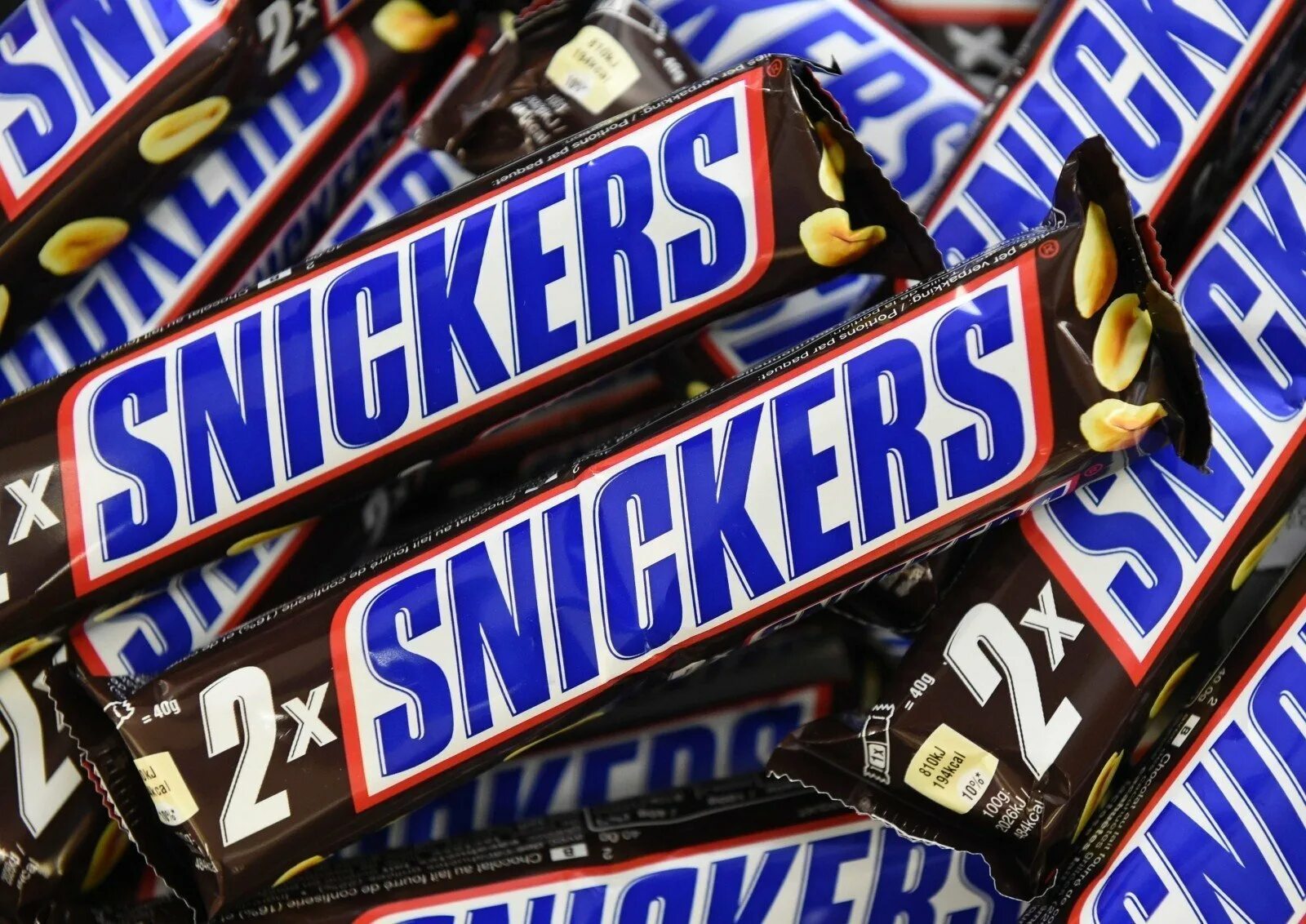 Батончик snickers, 160 г. Snickers батончик 90. Сникерс 1990. Шоколадный батончик snickers 50гр. Батончик сникерс.