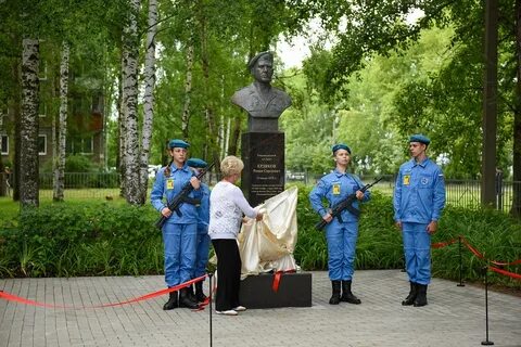 Киров герой