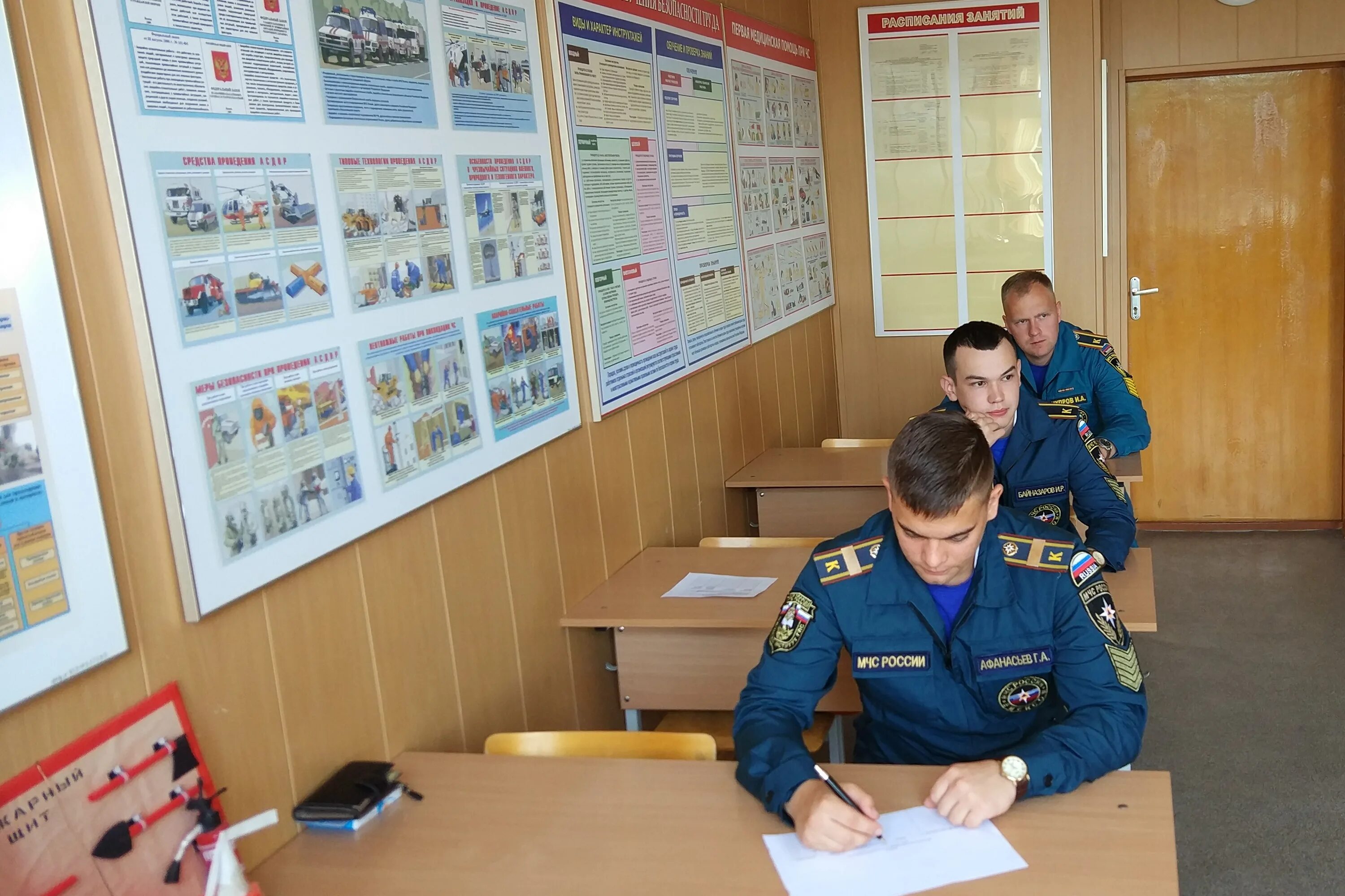 форма стажера мчс. стажер мчс. стажер мчс. занятия в пожарной части. стажировка мчс.