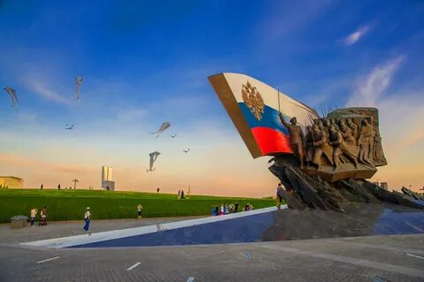 Герой на поклонной горе