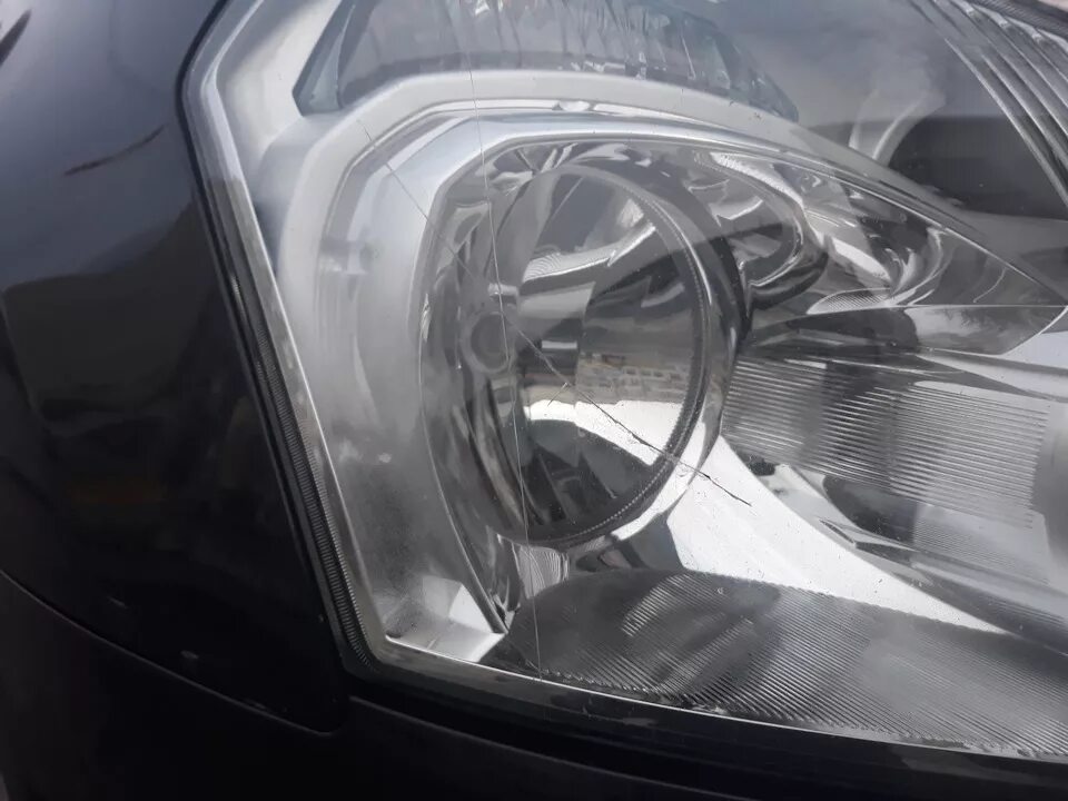 Стекла фар nissan note. Стекла на фары ниссан ноут 2007. Cntrkj afhs l;bkkb vr ktdjt. Стекла на фары ниссан ноут. Стекла фар nissan note.