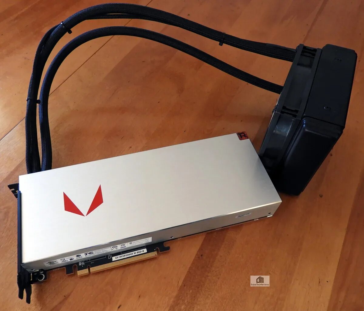 Rx vega 64 купить. RX Vega 64. Vega 64 Liquid Cooling. AMD RX Vega 64. Radeon RX Vega 64 Liquid.