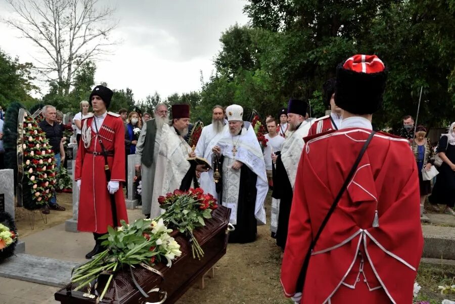 кубанский прощание. севастопольцы простились с воином спецоперации. простились с погибшим на украине. похороны анастасии ещенко. станица атаманская павловский район краснодарский край.