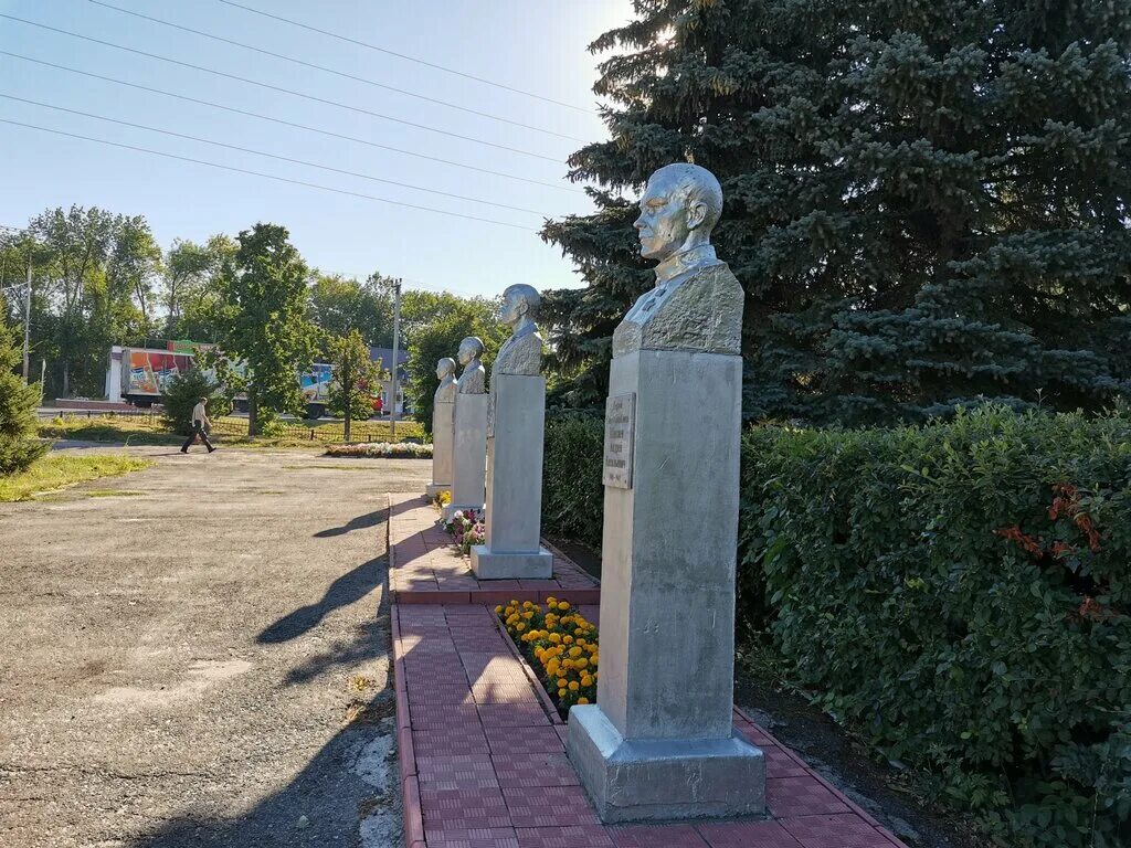 Р п ишеевка. Парк 40 летия победы ишеевка. достопримечательности ишеевки ульяновская область. посёлок ишеевка ульяновская область. мемориал &quot;аллея героев&quot; колышлей.