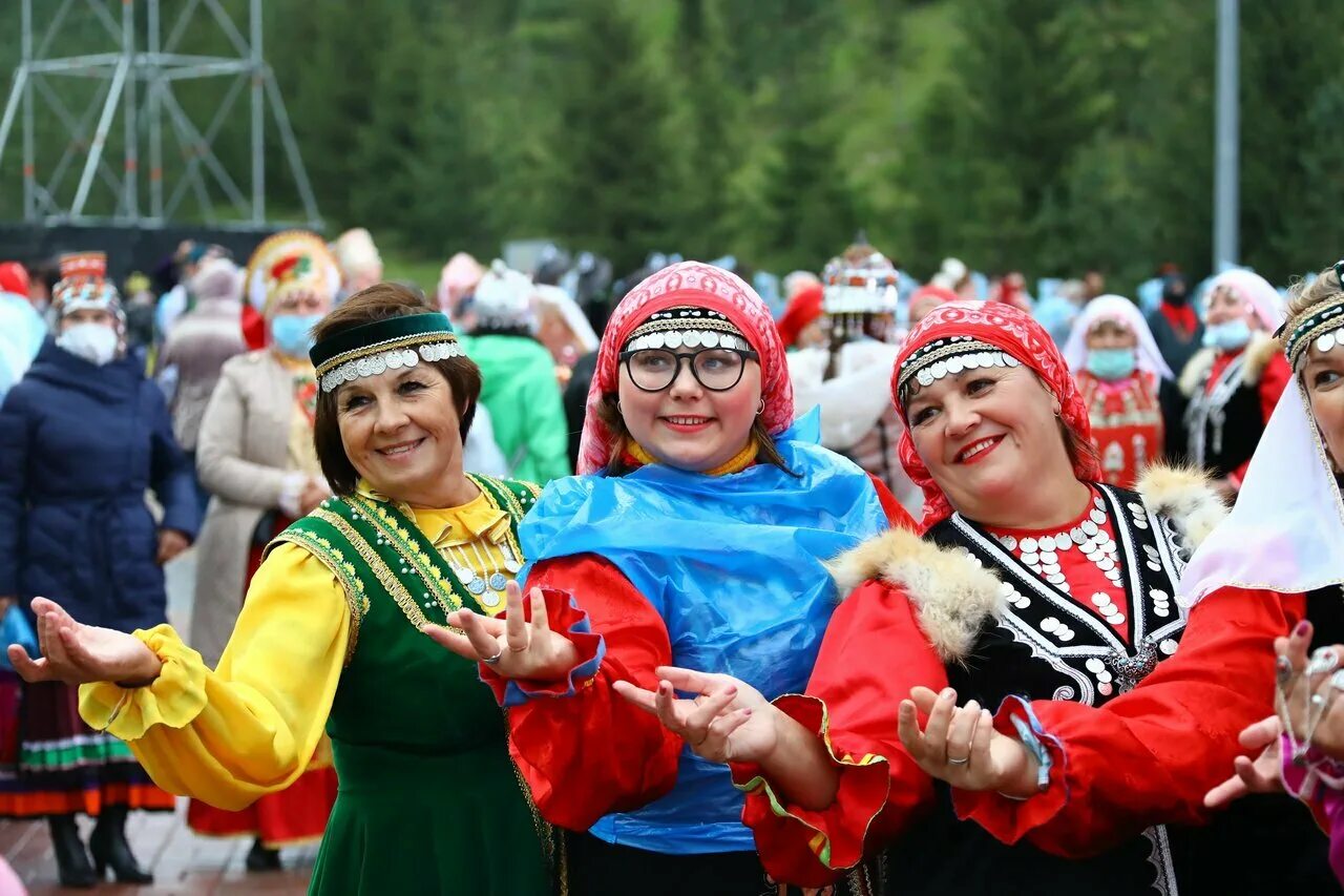 Праздники башкир. Башкирские гуляния. Национальные соревнования башкир. Башкирский национальный костюм. Национальный тыс