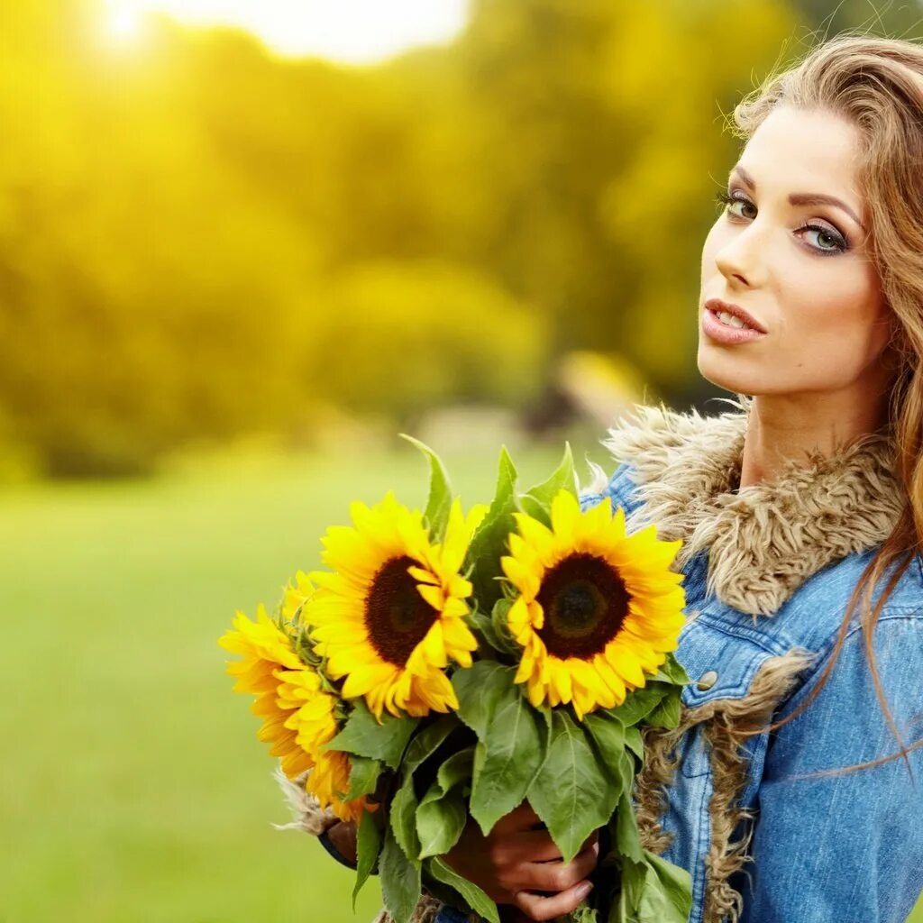 Красотки. Maravillosa delli красотка девушка. Девушка в гарнитуре. Алессандро ди чикко брюнетка. Шикарная женщина.