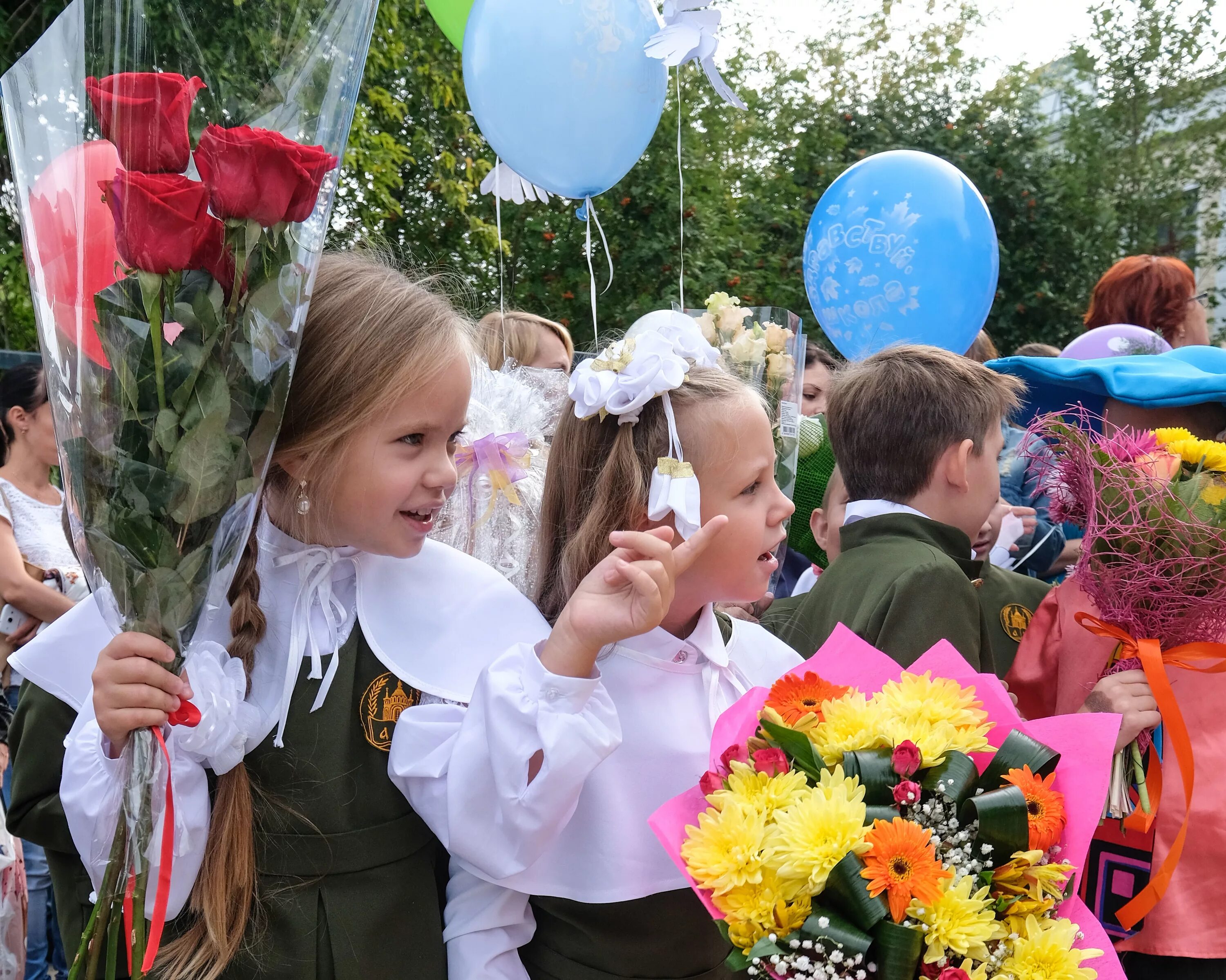 Сайт 18 гимназии нижний. Православная гимназия Нижний Тагил. 1сентября 2012. Первое сентября в православной гимназии. 1 Сентября 6 класс.