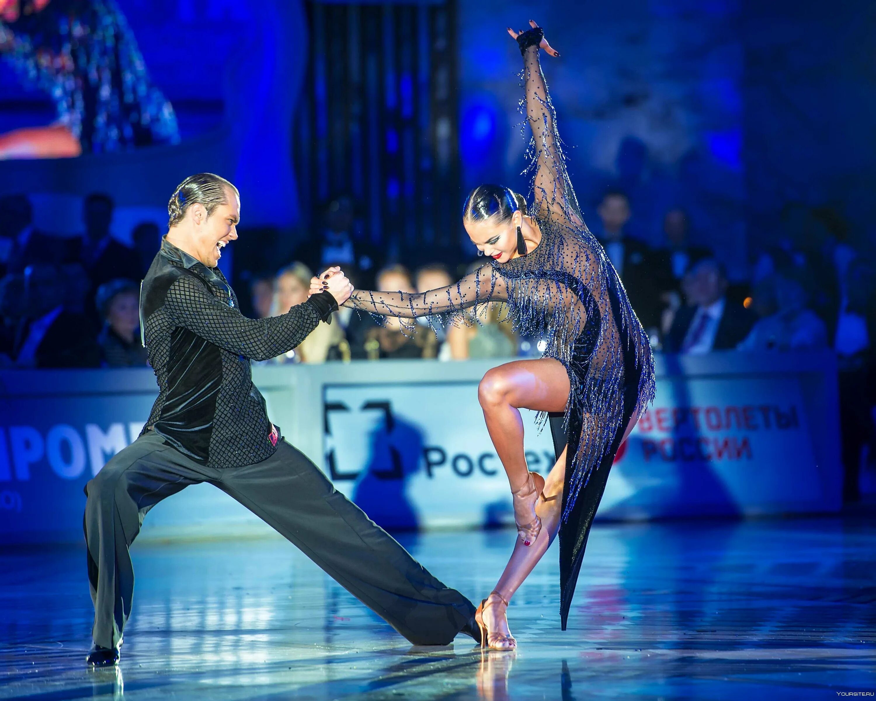 Hip hop танцы. Танцоры бальных танцев. Танцы на тнт танцоры. Полина телешова кирилл белоруков танцы. Танцы на тнт 7 сезон.