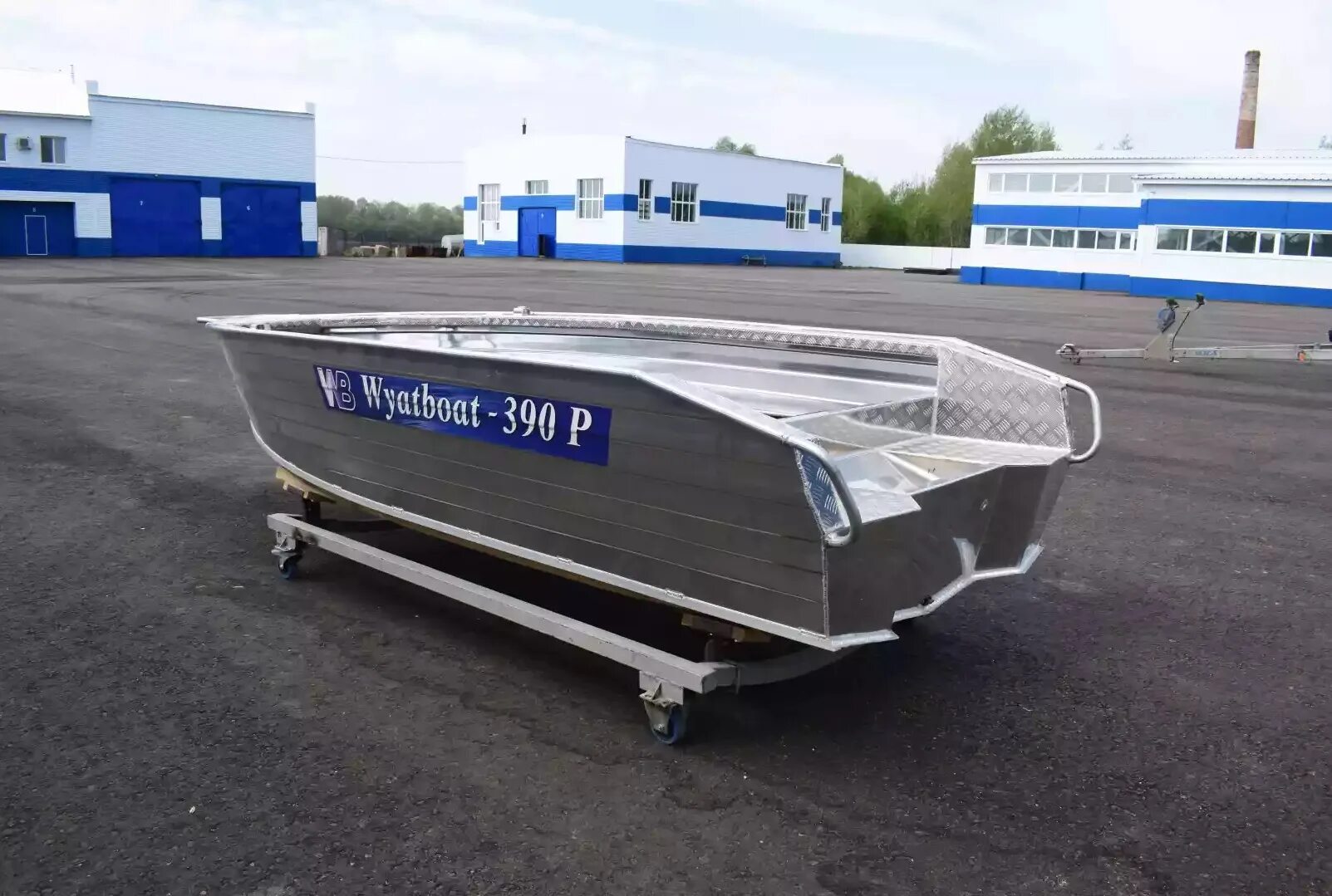 Лодка Wyatboat 390. Wyatboat-390 p 2021. Вятбот 390-р Фиш. Wyatboat 390p с т.