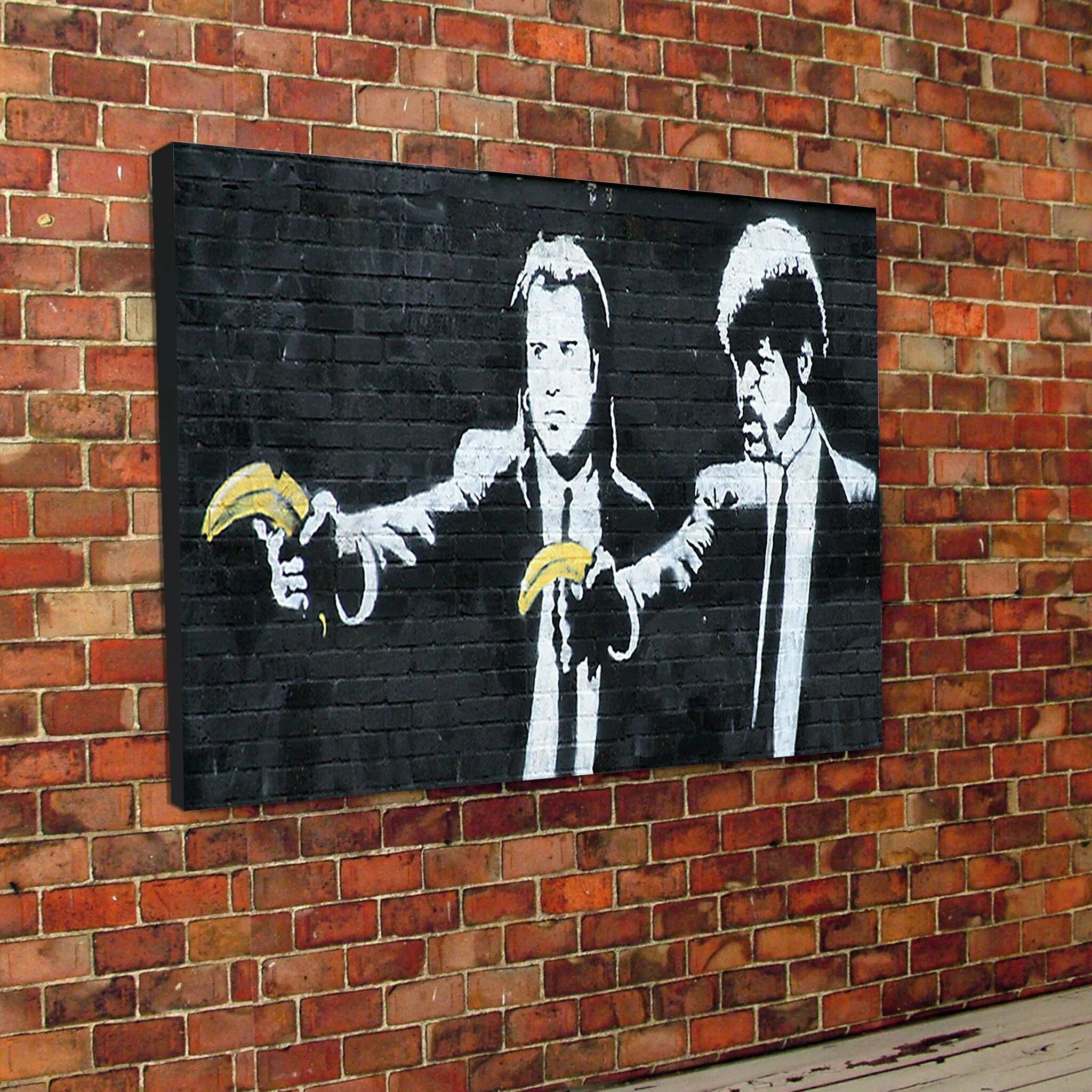 Banksy Graffiti Криминальное чтиво. Бэнкси Джон Траволта. Бэнкси художник Криминальное чтиво. Бэнкси — английский андеграундный художник. Искусство бэнкси