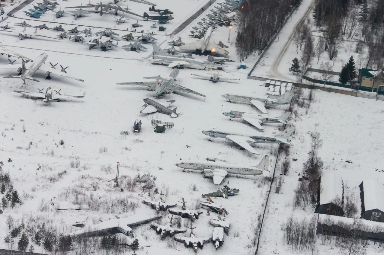 Военный рабочий поселок монино. Музей ВВС В Монино. Музей Монино зимой. Музей ВВС ВОВ. Монино музей авиации зимой.