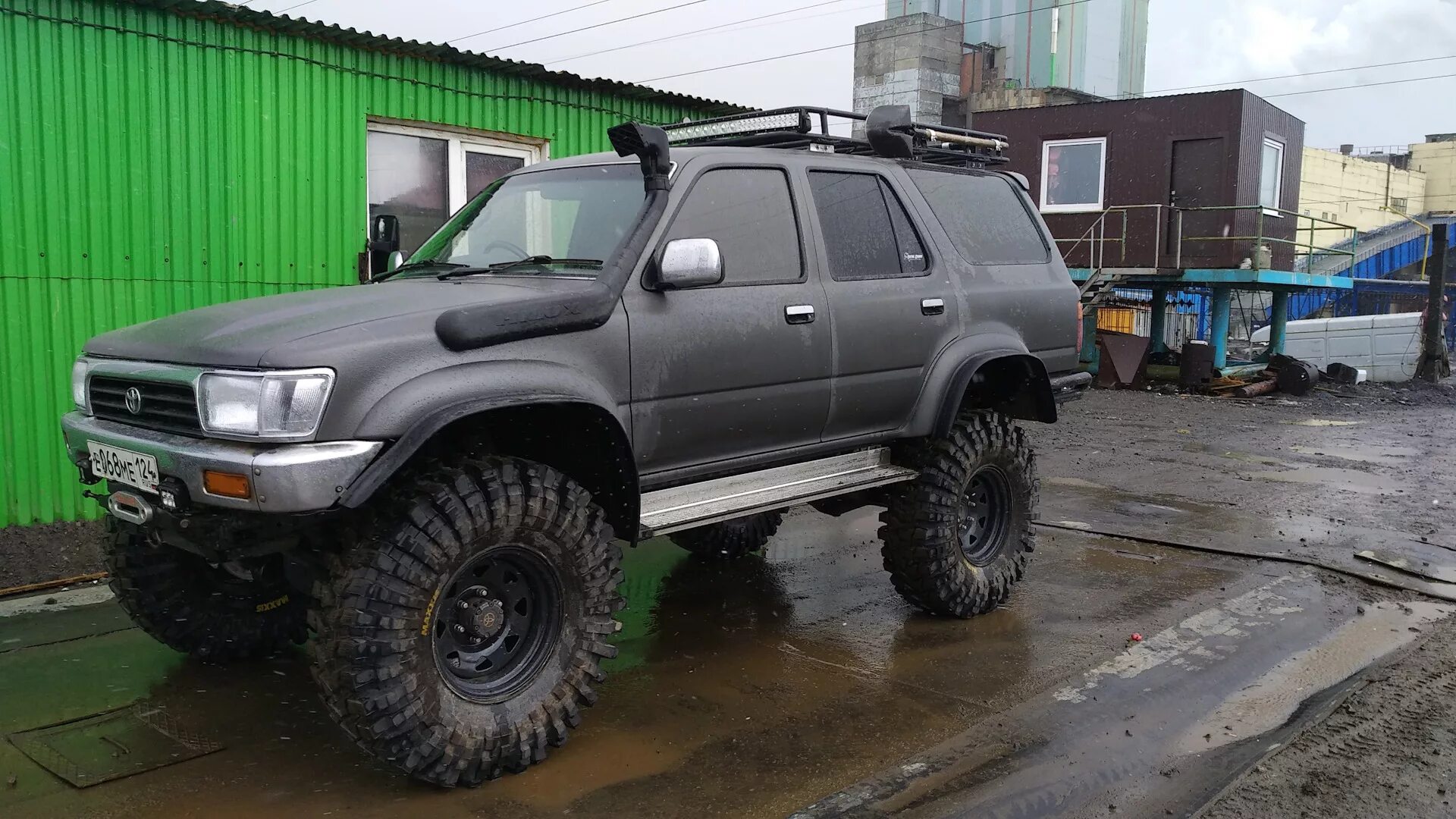 Toyota hilux 33 колеса. Toyota hilux 33 колеса. Тойота хайлюкс сурф 130. Hilux surf 185 33 колеса. Toyota surf 130.