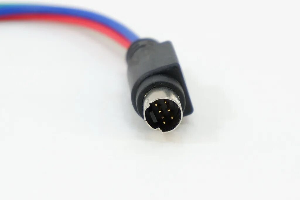 Rgb кабель для видеокарты. Asus 7 pin tv rca rgb. переходник 9-pin s-video &gt; rca для видяхи gf 7600. переходник s-video(7pin)-rgb(3xrca). кабель s-video 7pin rca.