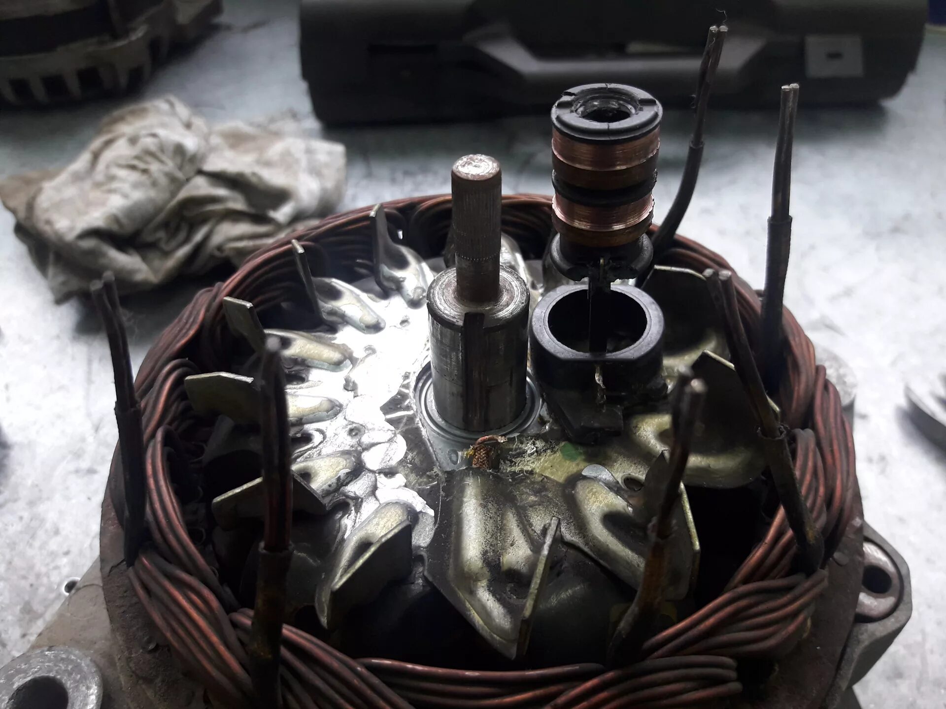 Ремкомплект генератора valeo ta000a48201. Токосъемные кольца генератора 250а мерседес глс. Ремкомплект генератора. Ремкомплект генератора bosch vito. Щетки генератора форд транзит 2.