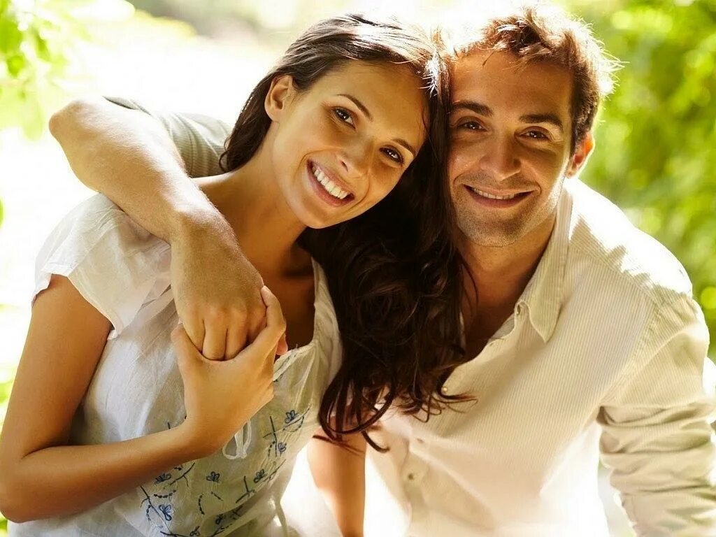 Модели отношений между людьми. Мужчина и женщина беседуют. Отношения мужчины и женщины. Любовь и взаимопонимание в семье. Взаимопонимание мужчины и женщины.