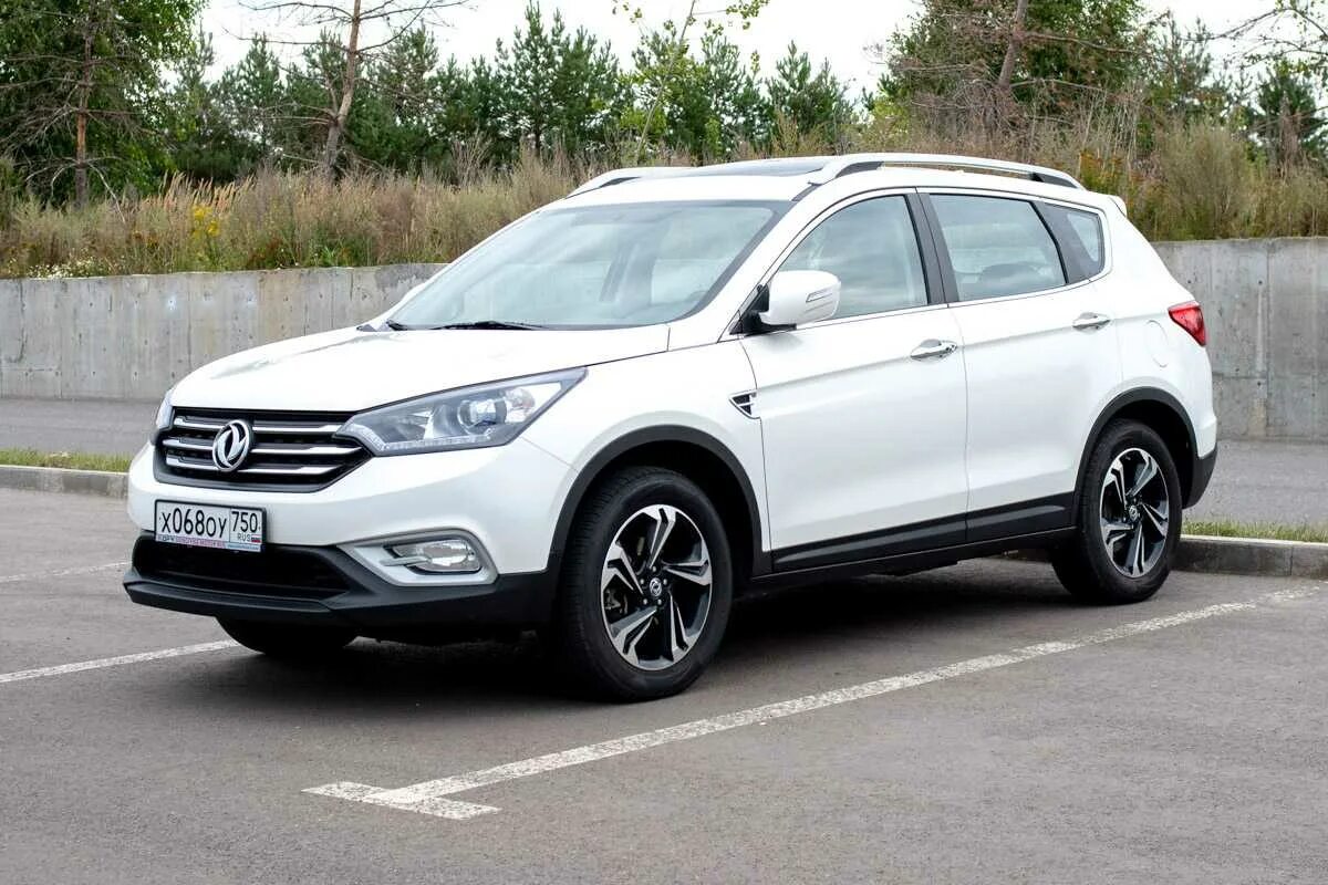 Донг фенг dfm. Донг фенг ах7. донг фенг ax7. dongfeng ax7 кроссовер. dongfeng кроссовер dfm ax7.