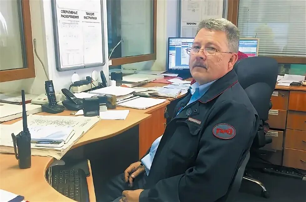 Форма нарядчика локомотивных бригад. Нарядчик. Нарядчик. Нарядчик на жд. Нарядчик.