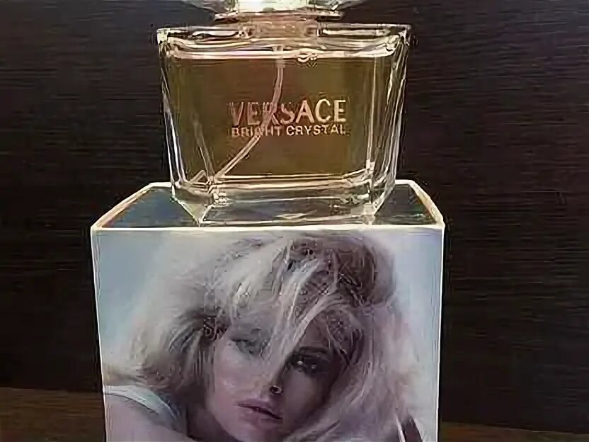 Версачи авито. Версачи авито. Духи версаче женские круглый флакон. Версаче мужские 20 мл. Версачи авито.