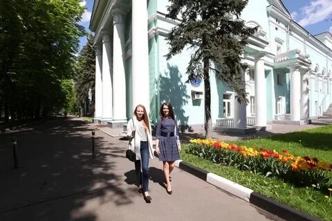 Московский гуманитарный университет фото