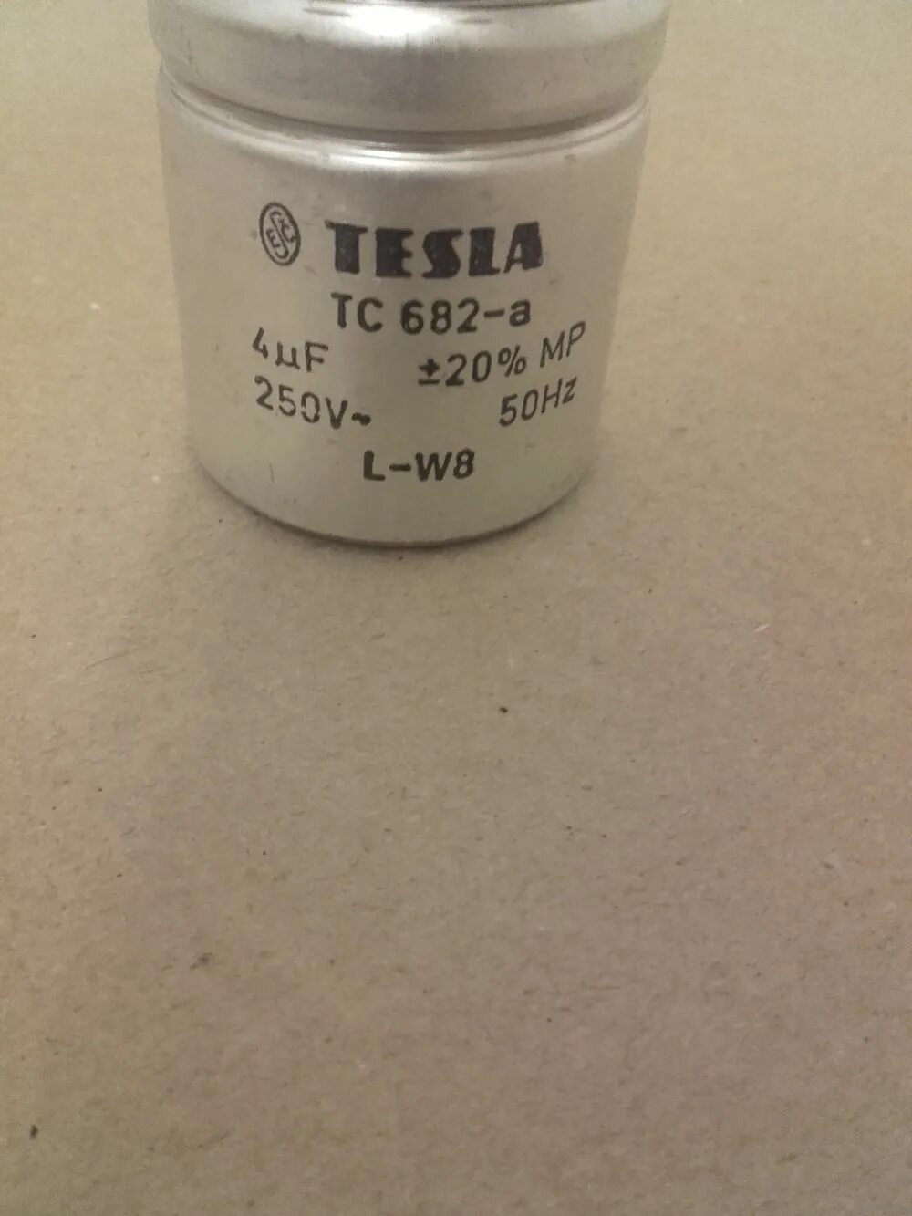 400v 4. Конденсатор tc937a. Конденсаторы tesla tc207 для аудиофилов. Конденсатор тесла тс181. 1 мкф.