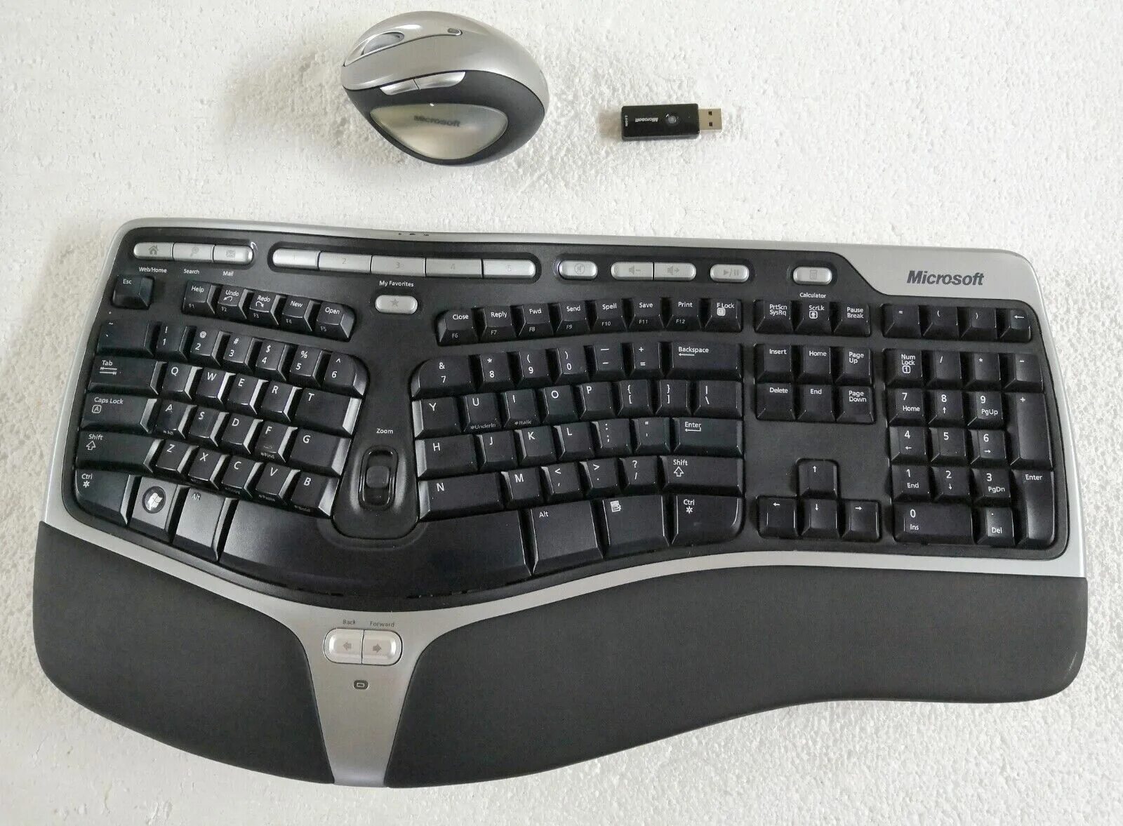 Microsoft natural. Microsoft natural Ergonomic 7000. Microsoft Ergonomic Keyboard 7000. Natural Ergonomic desktop 7000. Microsoft natural Wireless Ergonomic desktop 7000 Black-Grey USB.