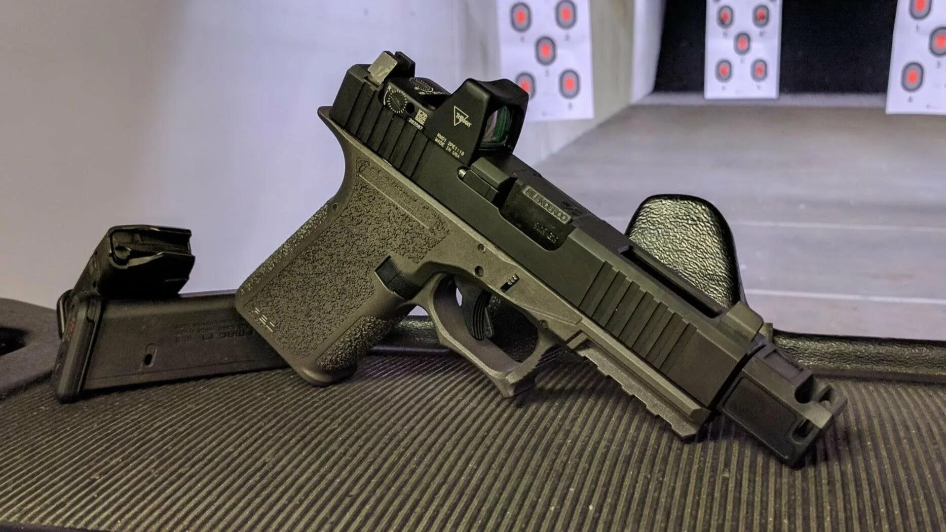 Полимер 80. Glock 19 polymer80. Глок 80. Полимер 80. Polimer80 glock.