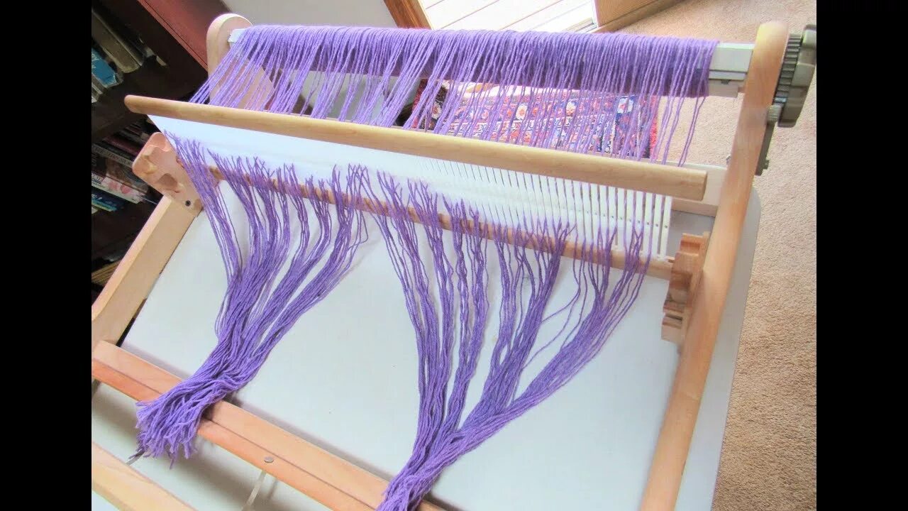 Художественное ткачество. Ткачество на картоне для детей. Основа ткачество. Плетение на рамке с гвоздями. Ручное ткачество.