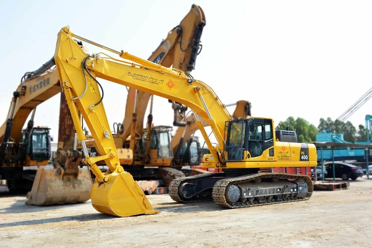 Экскаваторы комацу характеристики. Экскаватор Коматсу 400. Komatsu pc400-7. Экскаватор Komatsu pc400-8. Экскаватор Komatsu pc400-7.