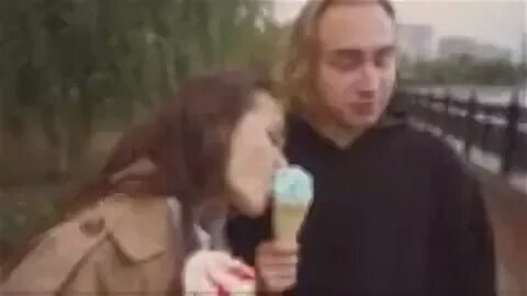 С обычным пацаном mari m