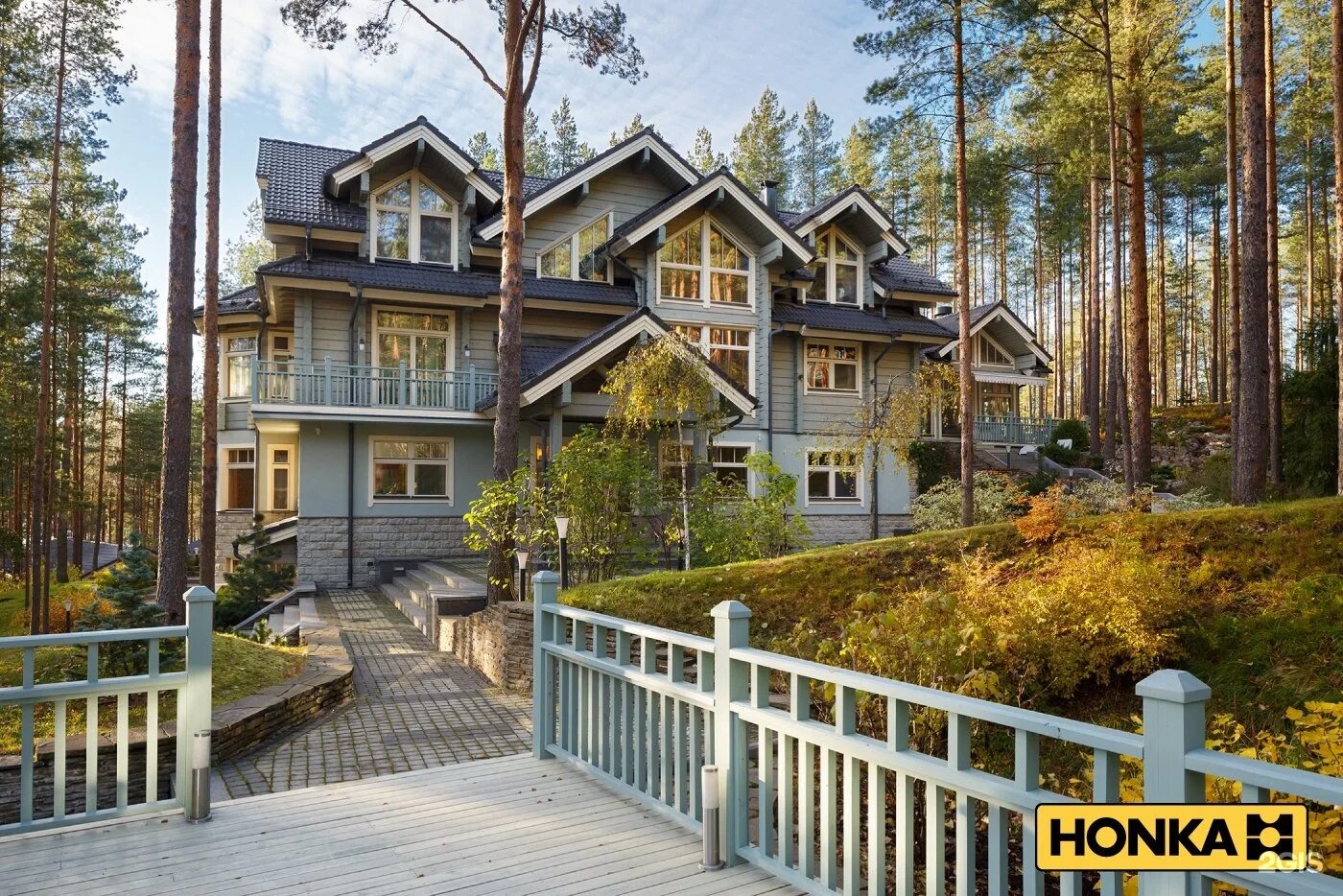 проект honka 200м2. хонк хонк. усадьба хонка. хонка из клееного бруса. хонка.