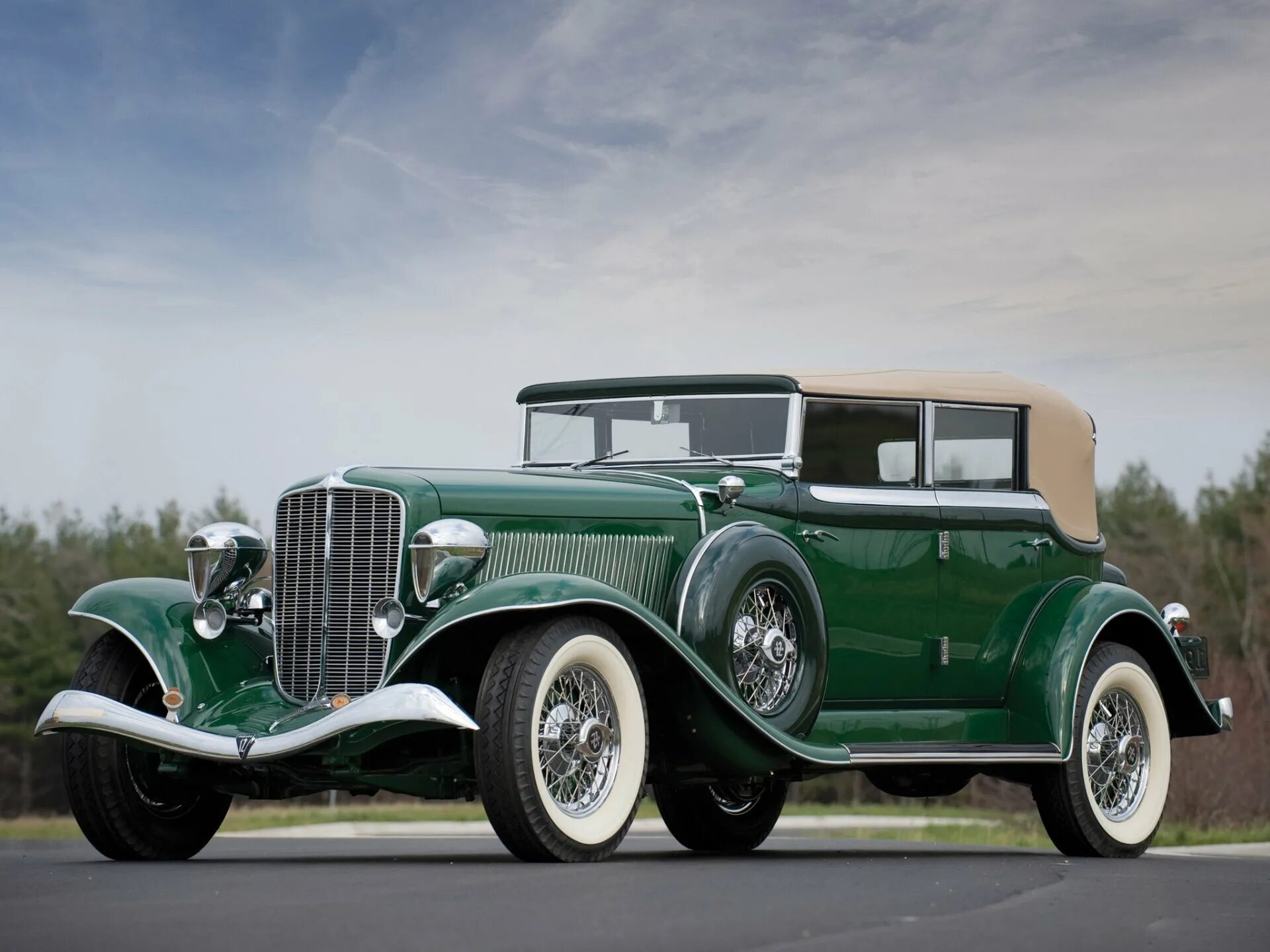 Старые модели машин. 1934 auburn phaeton sedan. аубурн 1934. auburn машина ретро. роллс ройс auburn 851 salon phaeton sedan &#039;1935.