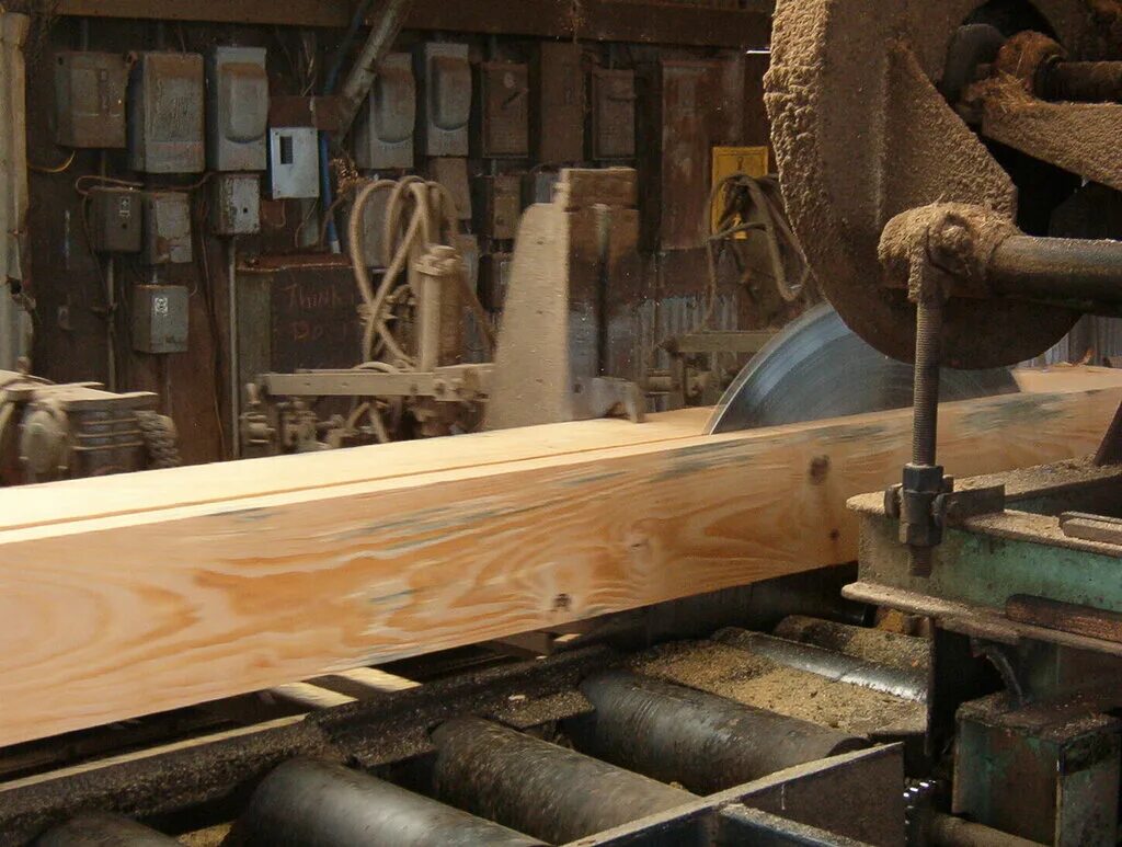 черновыми заготовками. мебельный щит дуб ясень бук. мебельный щит из бука 20 мм. болванка черновая. брусок калиброванный 50х50.