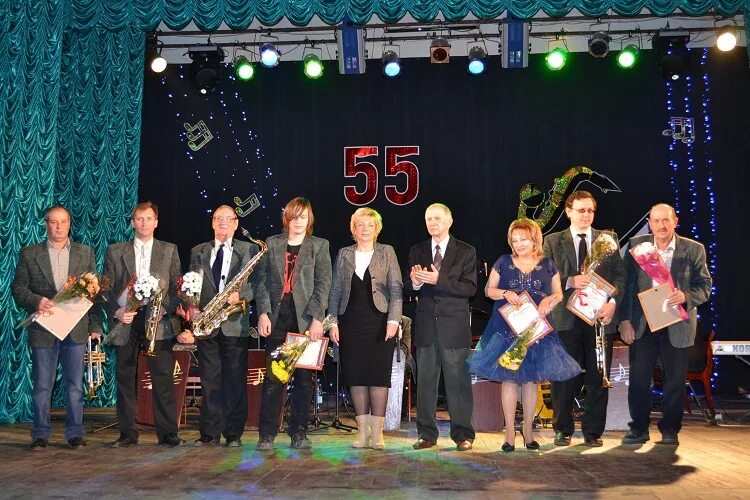 дворец культуры сафоново. дк сафоново смоленской. дк сафоново смоленской. дк города сафонова смоленск. концерты в дк сафоново.