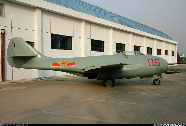 Многоцелевой истребитель МиГ-9М (И-308 ФР). - Российская авиация
