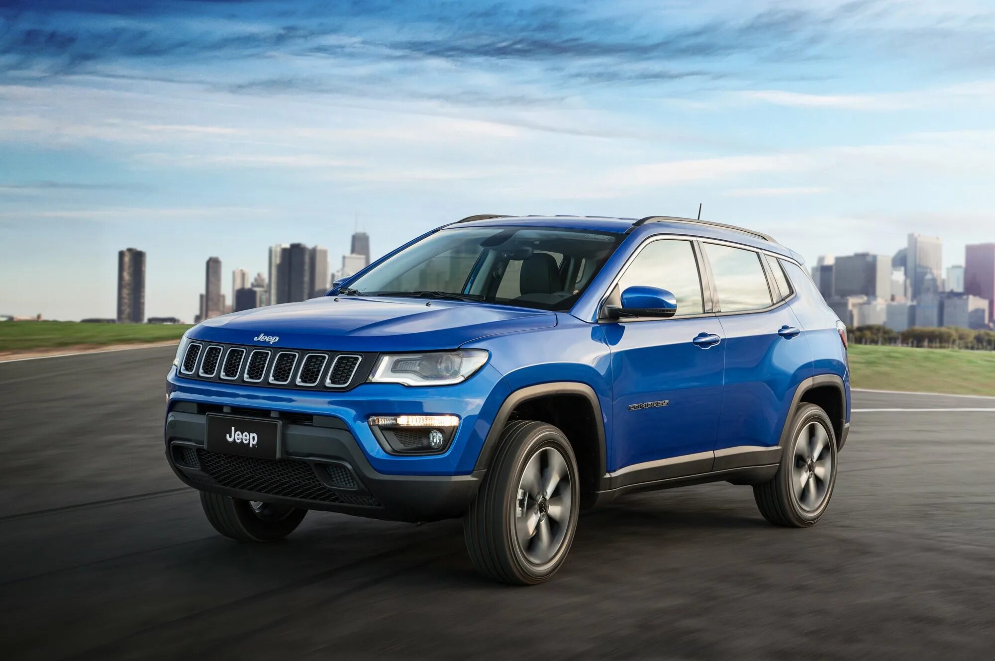 Автомобили внедорожники кроссоверы. Jeep Compass 2016. Джип компас 2017. Новый джип компас 2022. Jeep Compass Longitude.