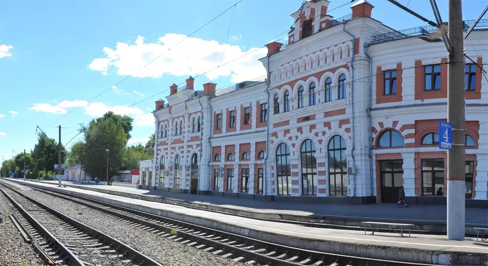 В Калуге эвакуировали здание железнодорожного вокзала из-за сообщения о минирова