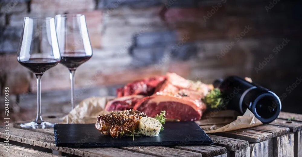 Хамон и вино. Мясная нарезка к вину. Мясо к вину сухому. Мясо к вину сухому. Каштановое вино.