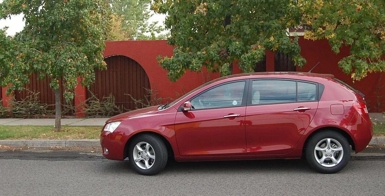 Geely хэтчбек