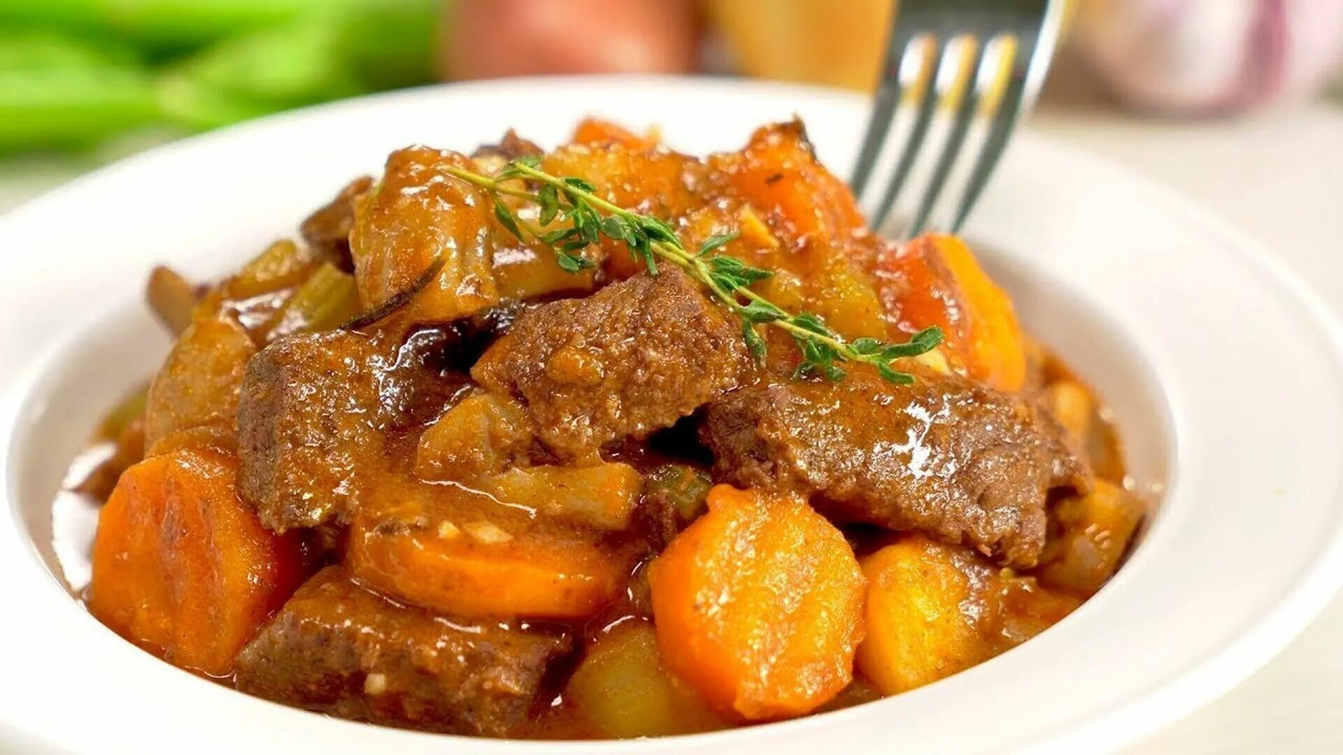 Как приготовить вкусное тушеное мясо из свинины