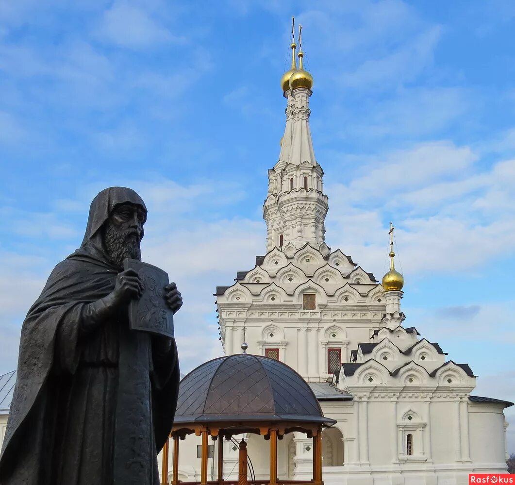 Смоленская и вяземская. Вяземский Иоанно-Предтеченский монастырь Смоленская область. Вязьма Церковь Одигитрии Смоленской. Церковь иконы Божией матери Одигитрия Смоленск. Церковь Одигитрии Иоанно-Предтеченского монастыря.