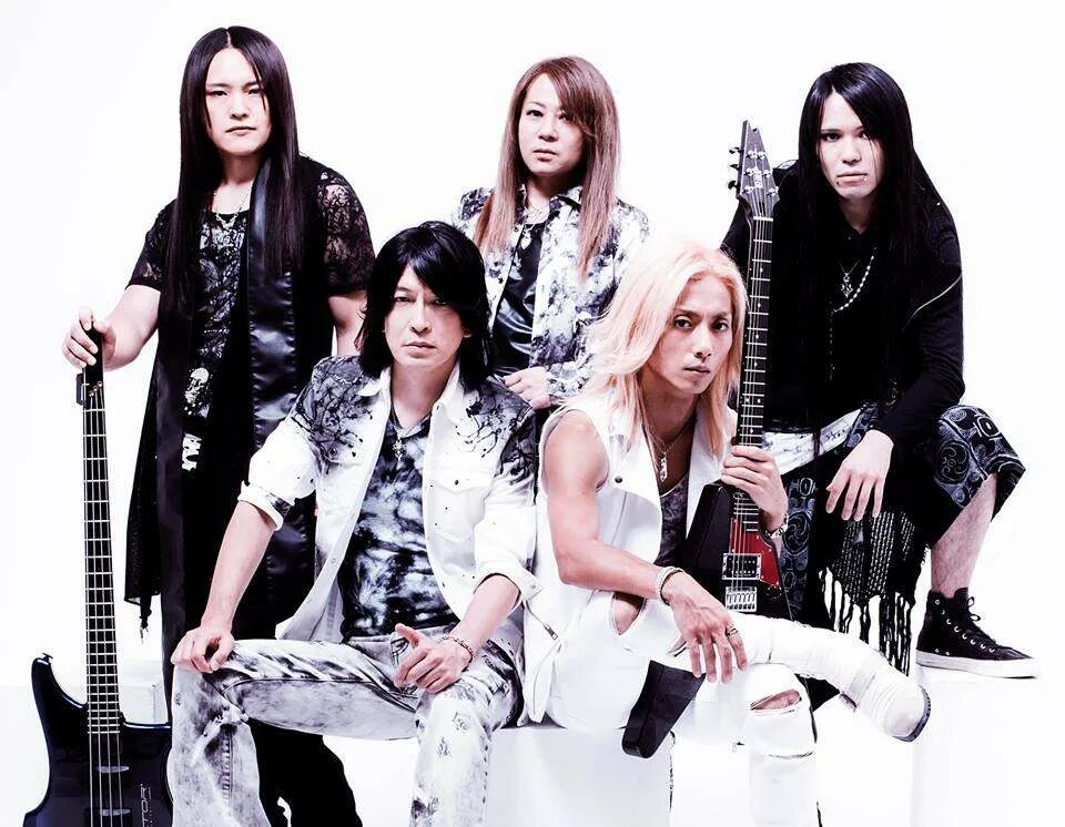 Японские метал группы. Galneryus. Scapegoat группа японская. Японские металл группы. Японский металл с женским вокалом.