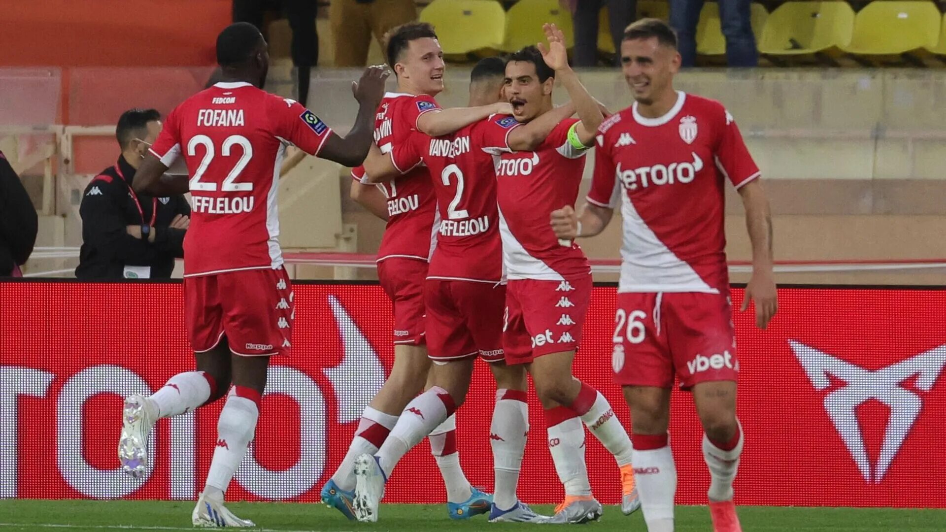 Mike james as monaco team. Монако. Бусулей монако. Монако игра. Монако монако монако за бался однако текст.