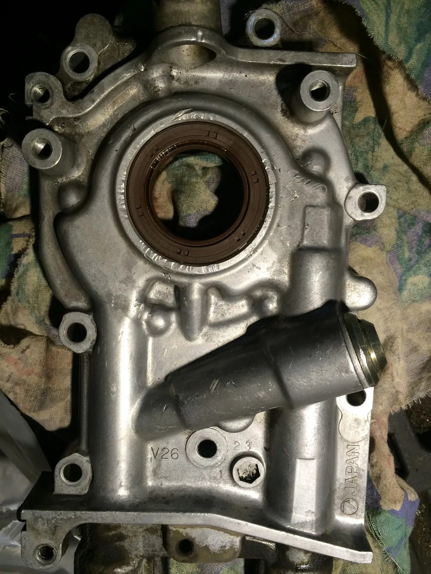 Масло насос раздачи. Масляный насос 1zr-fe. 12 маслонасос subaru. маслонасос 12мм subaru. маслонасос b5234t.