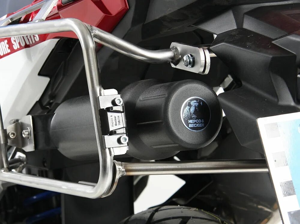 Radical box. Кофры боковые для honda cb 1100. honda africa twin toolbox. hepco &amp; becker крепеж кофров hornet 600. дуги hepco becker honda africa 1100.