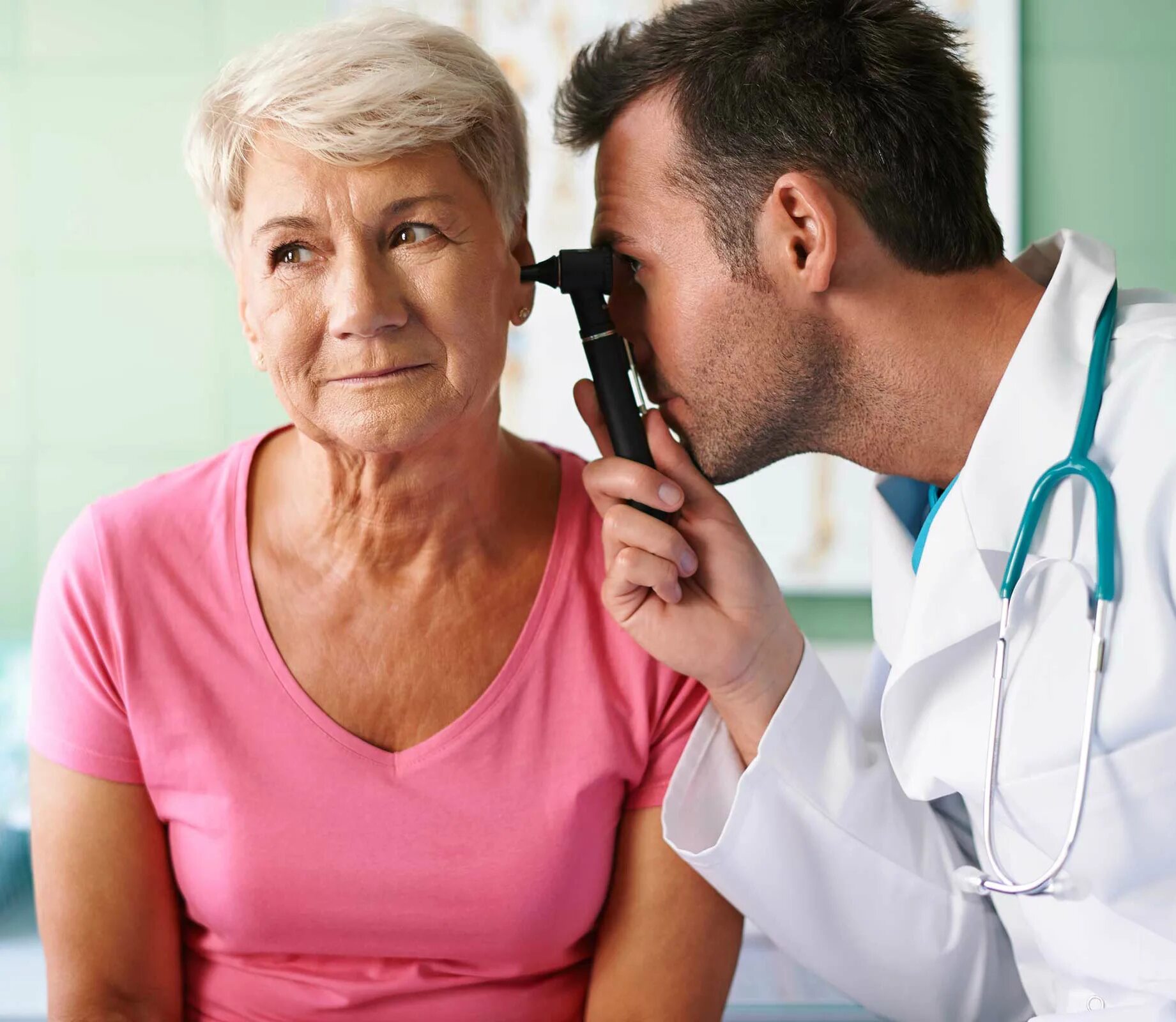 Лечение уха врачи. Нарушение слуха у пожилых. Слух у пожилых. Снижение слуха у пожилых. Обследование пожилых.