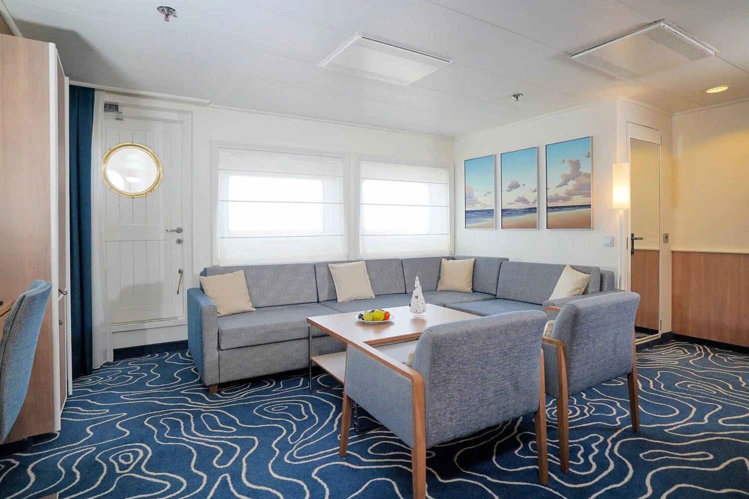 Лайнере astoria grand. Корабль астория гранд сочи. круизный лайнер astoria grande. лайнер астория гранде каюты. круиз astoria grand из сочи.