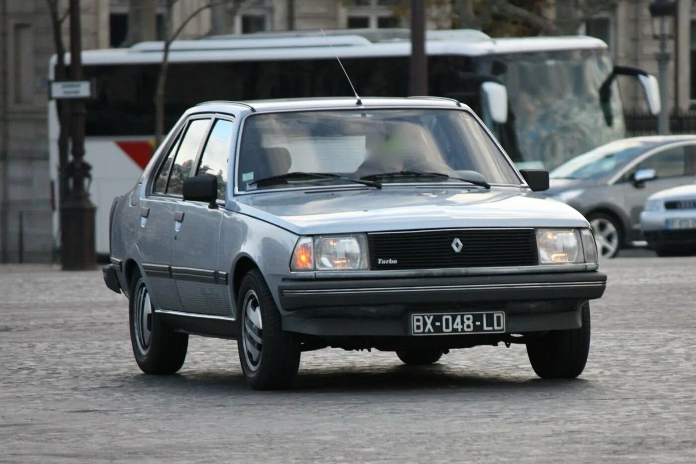 Renault 18. Рено 18 универсал. Рено 18 седан. Renault 18 в Россия. Купить рено 18