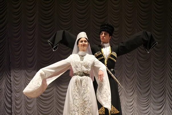 Ансамбль северной осетии симд. Ансамбль кафт южная осетия. Зилга кафт танец. Хонга кафт. Ансамбль ирон цхинвал.