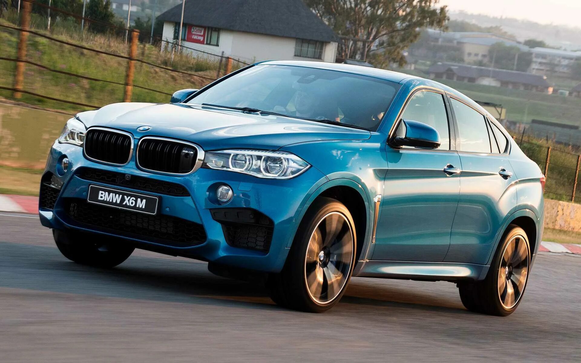 Купить х6 дизель. BMW x6m 2015. BMW x6m 2022. BMW x6m бирюзовый. BMW x6 m дизель.